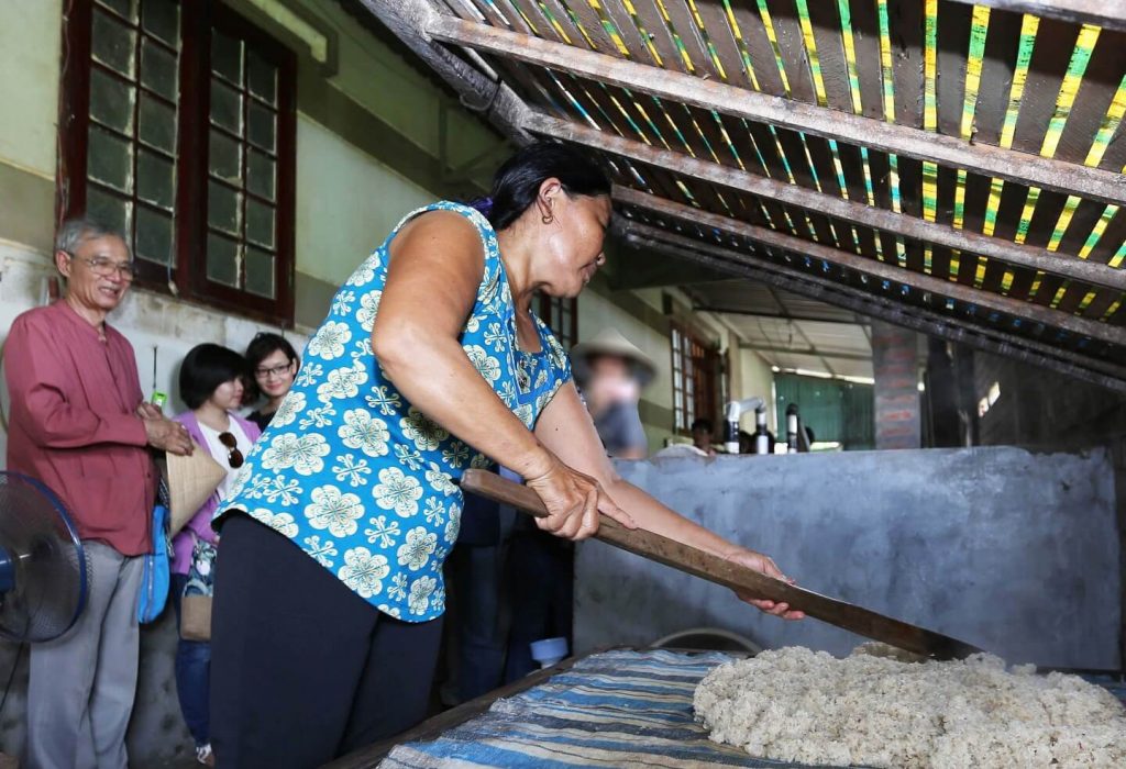 news-doan-tham-quan-phu-le-2