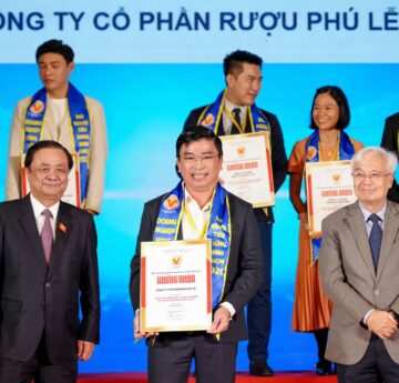 Công ty CP Rượu Phú Lễ tiếp tục được vinh danh Hàng Việ...